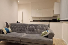 London Ealing Apartment, Ealing